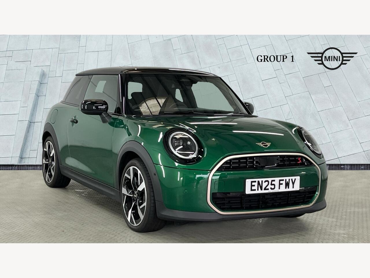 Main listing image - MINI Hatchback