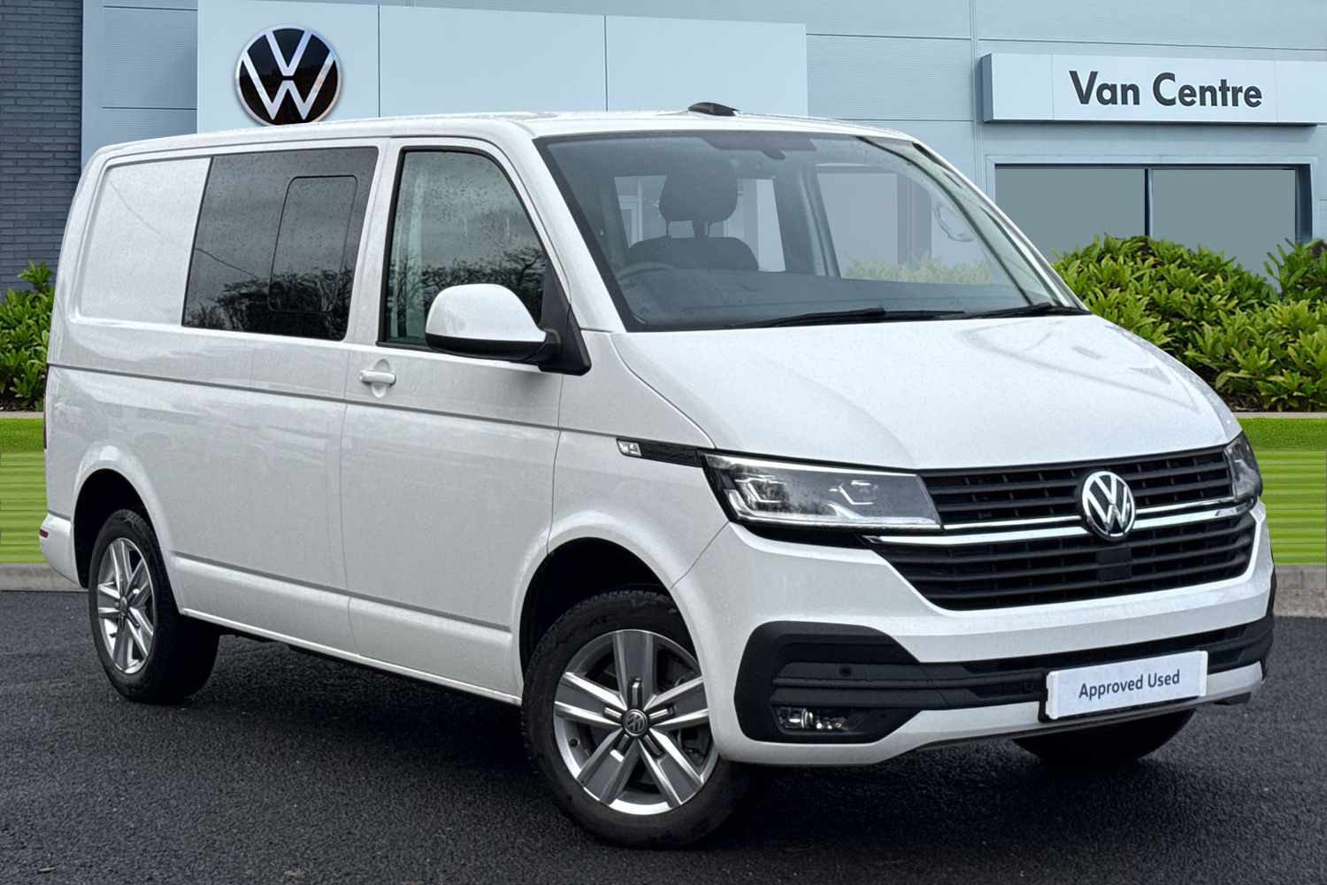 Main listing image - Volkswagen Transporter