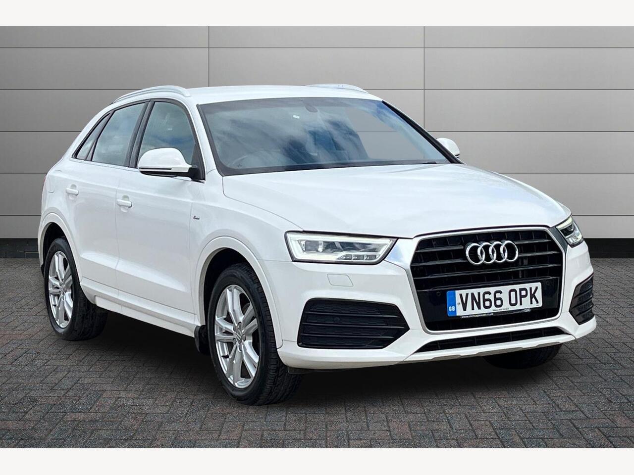 Main listing image - Audi Q3