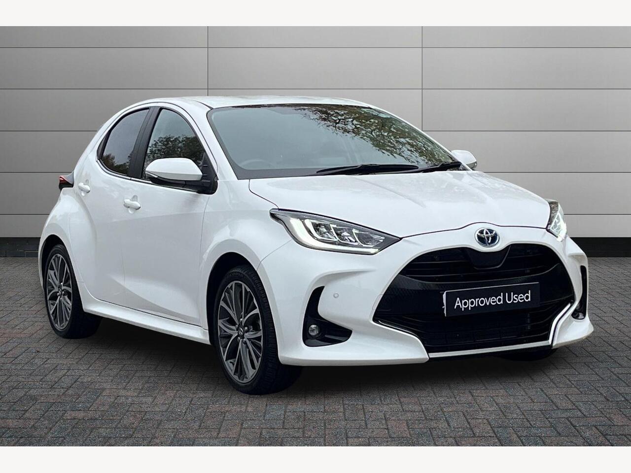Main listing image - Toyota Yaris