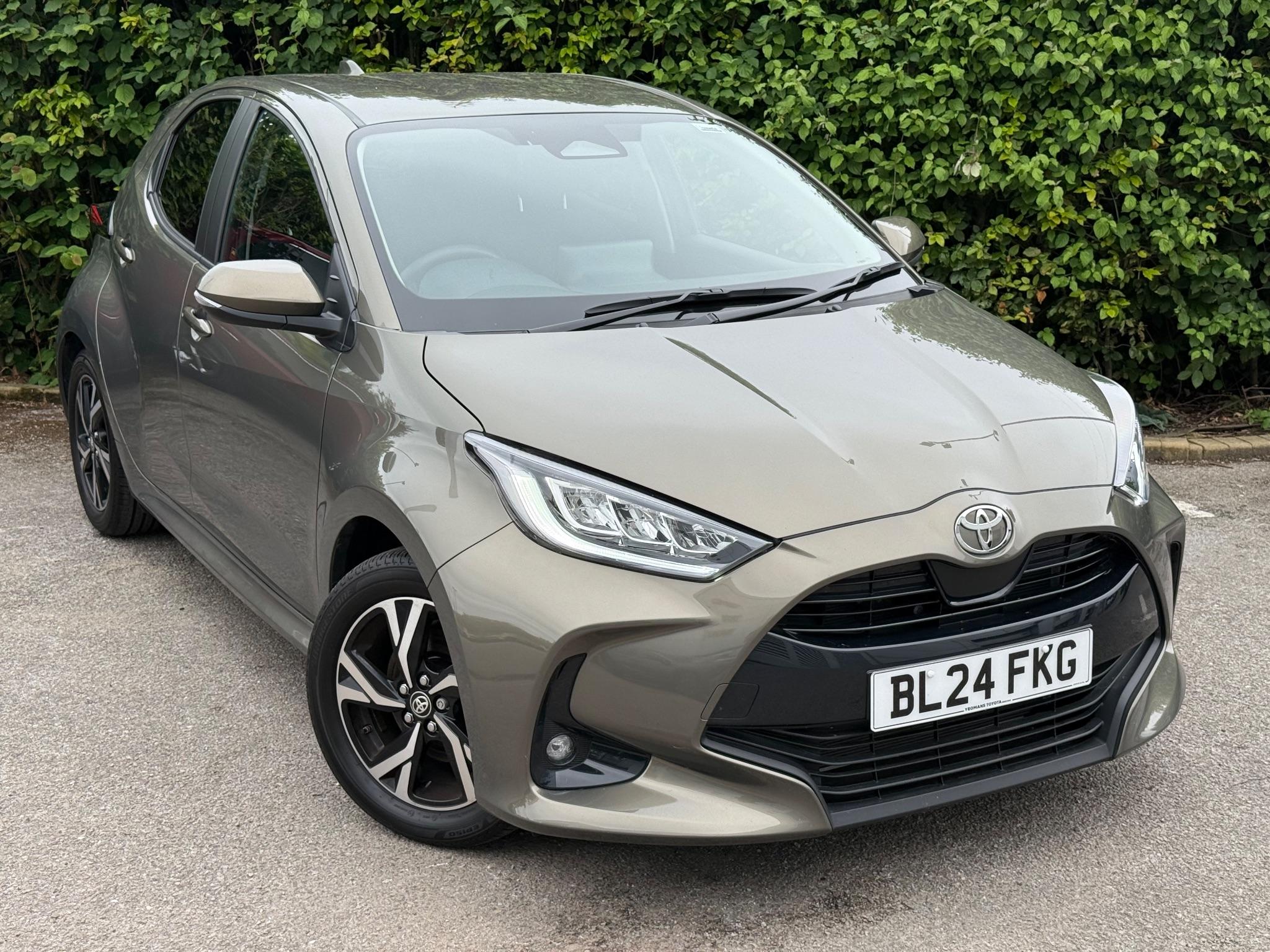 Main listing image - Toyota Yaris