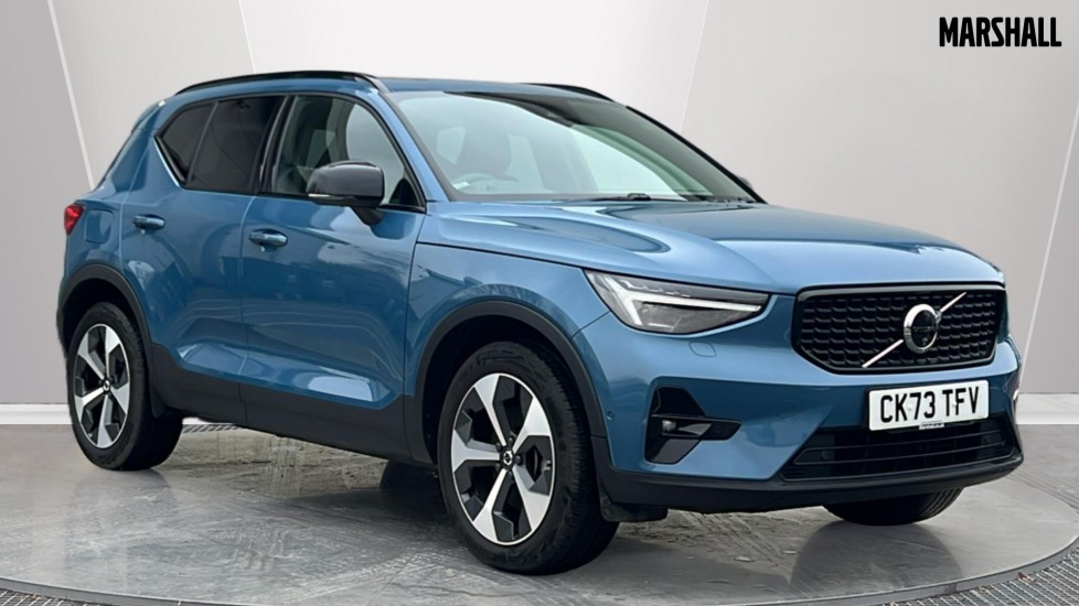 Main listing image - Volvo XC40