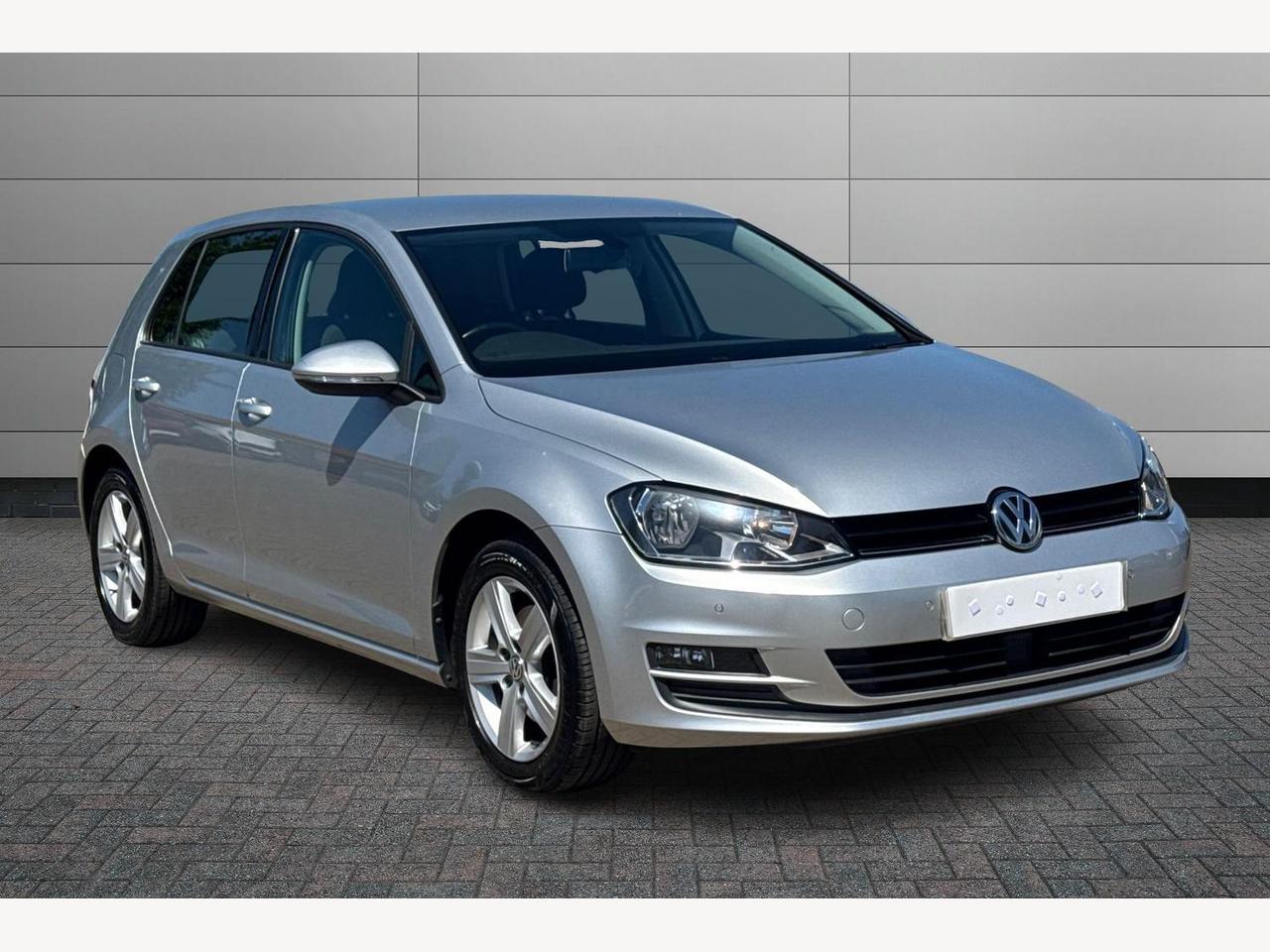 Main listing image - Volkswagen Golf