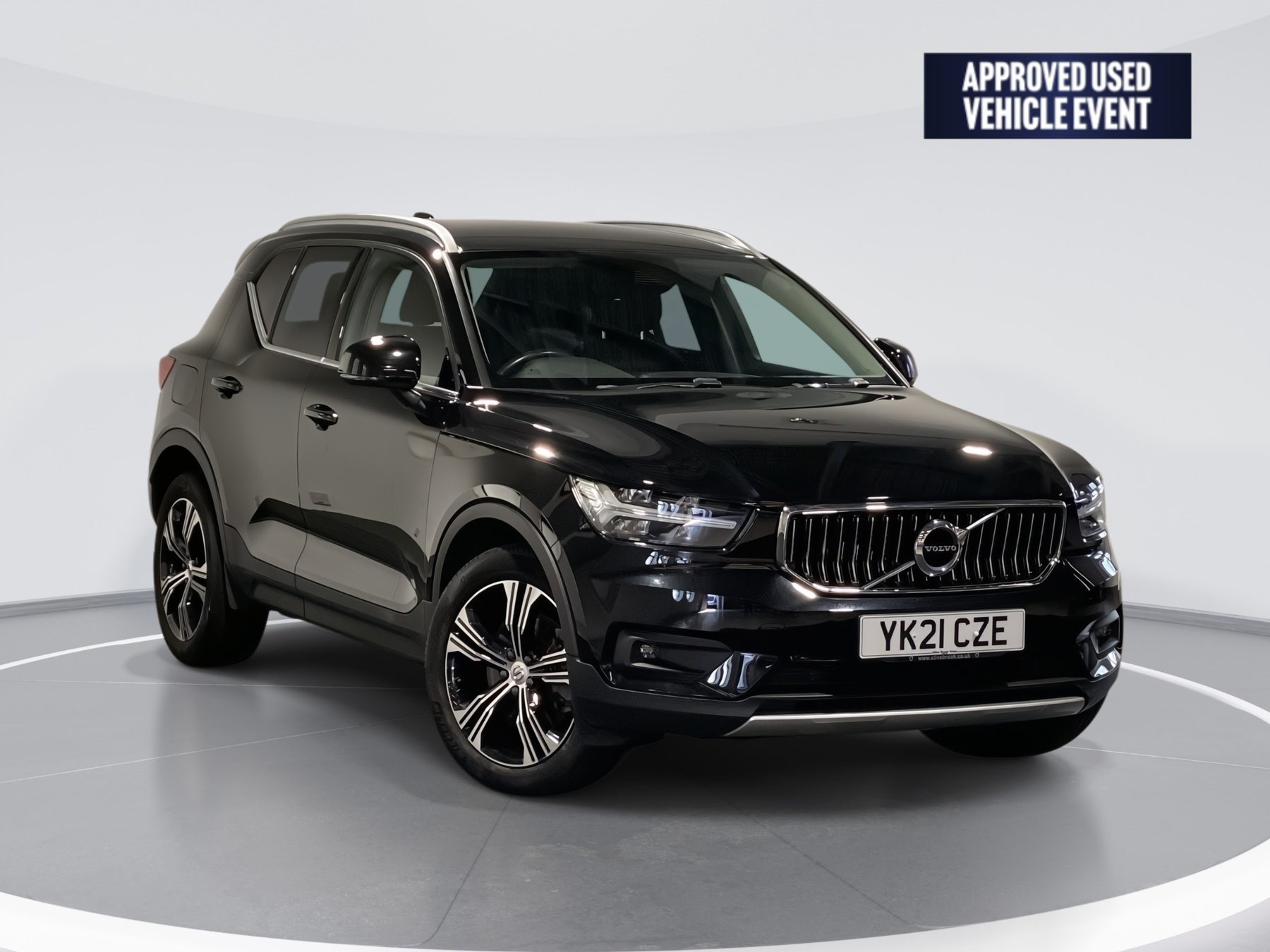 Main listing image - Volvo XC40 Recharge