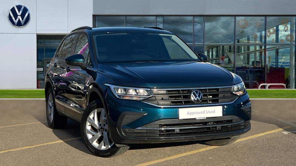 Main listing image - Volkswagen Tiguan
