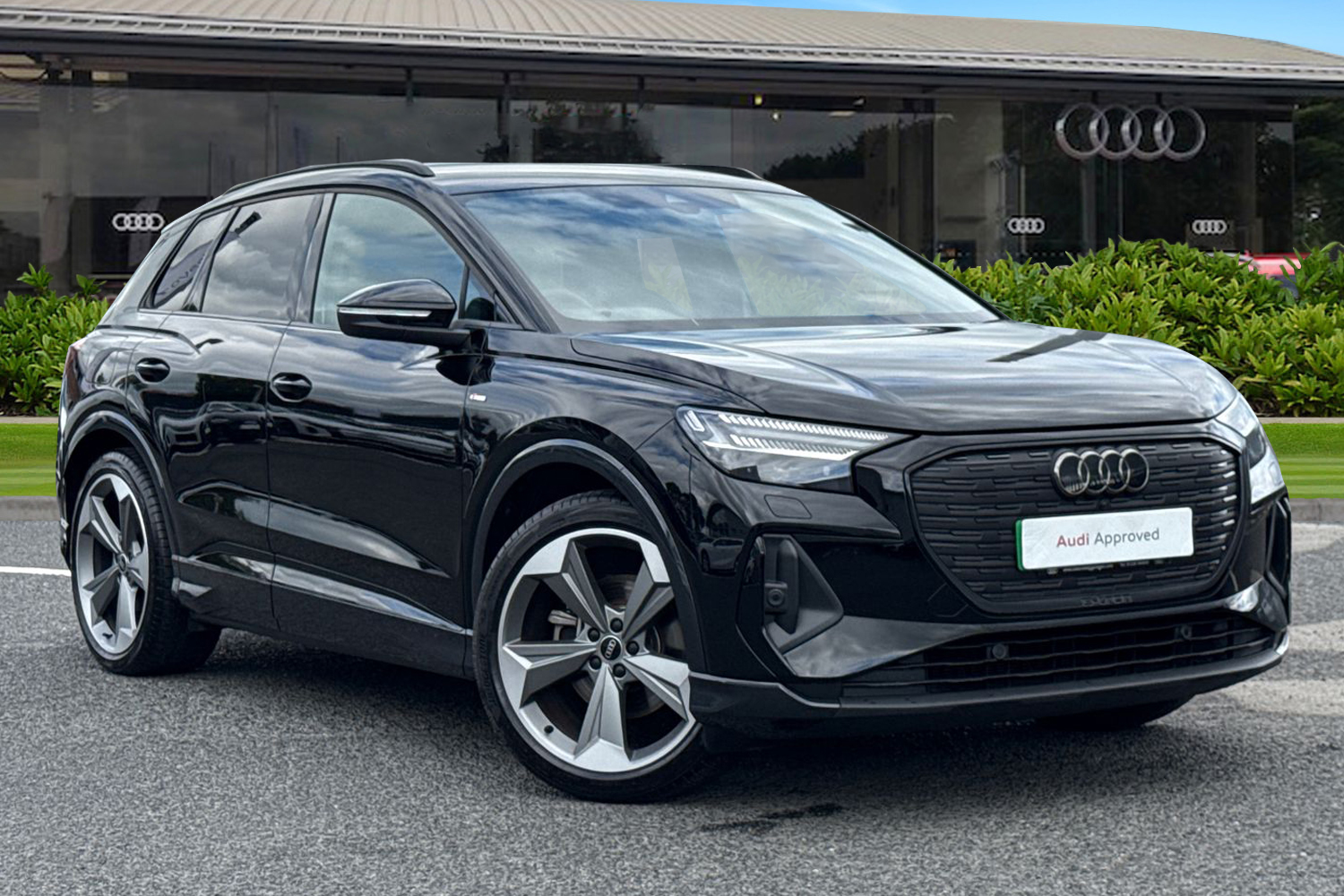 Main listing image - Audi Q4