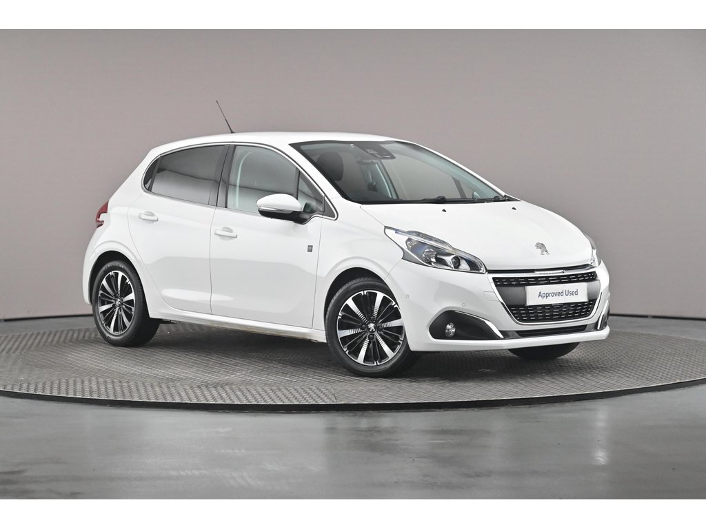Main listing image - Peugeot 208