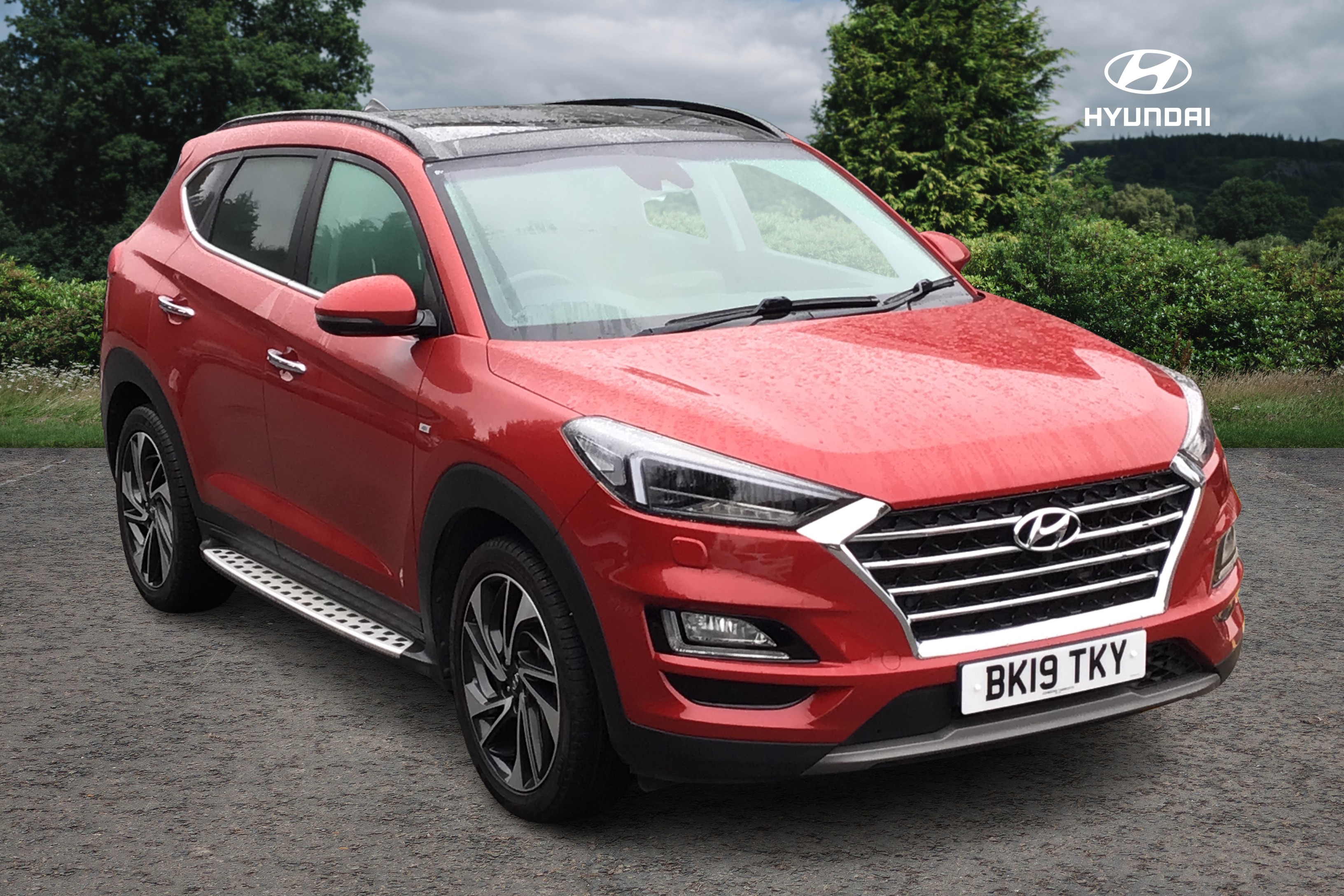 Main listing image - Hyundai Tucson