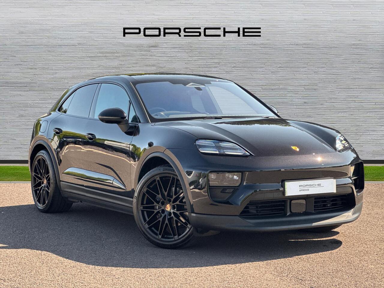 Main listing image - Porsche Macan
