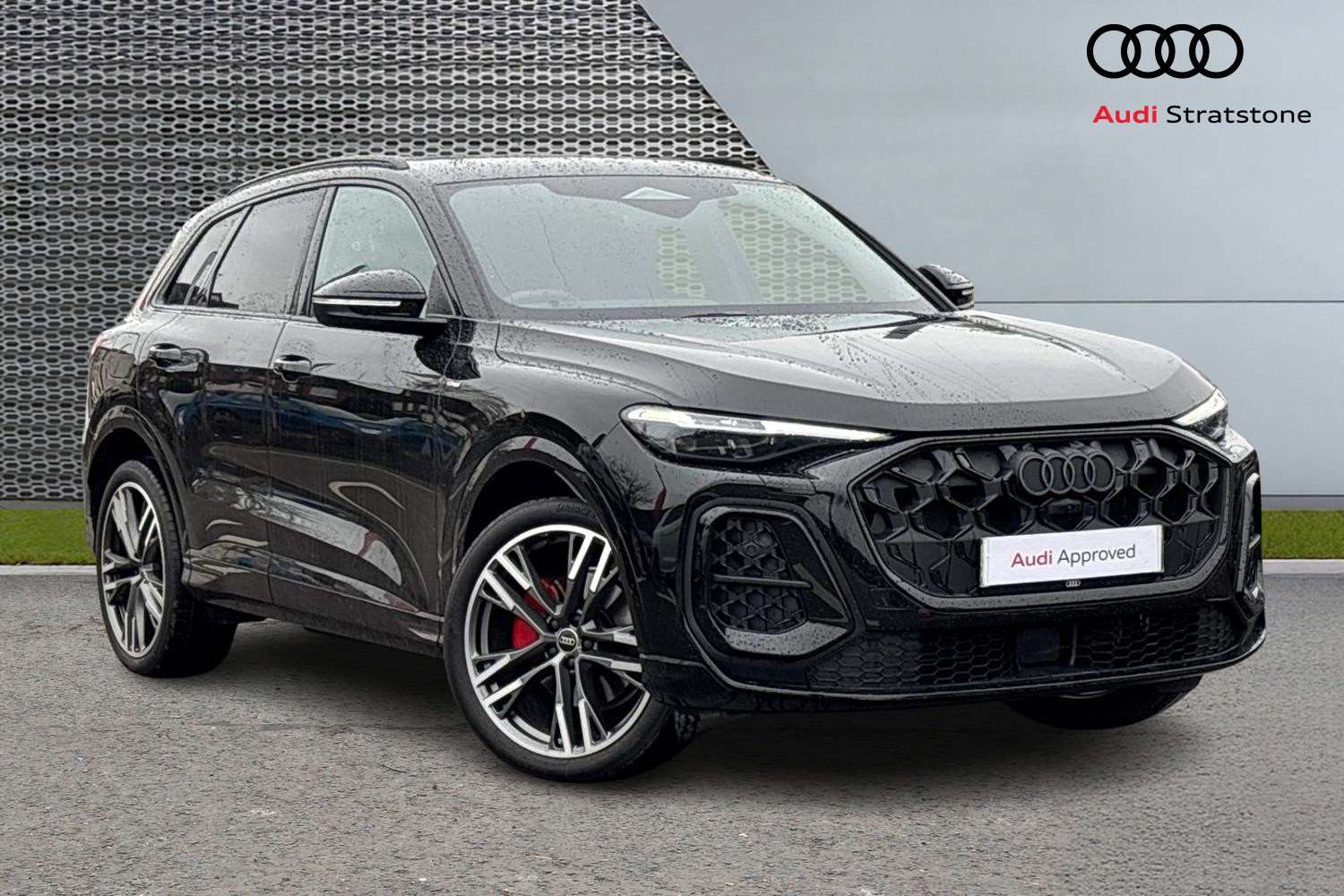 Main listing image - Audi Q5