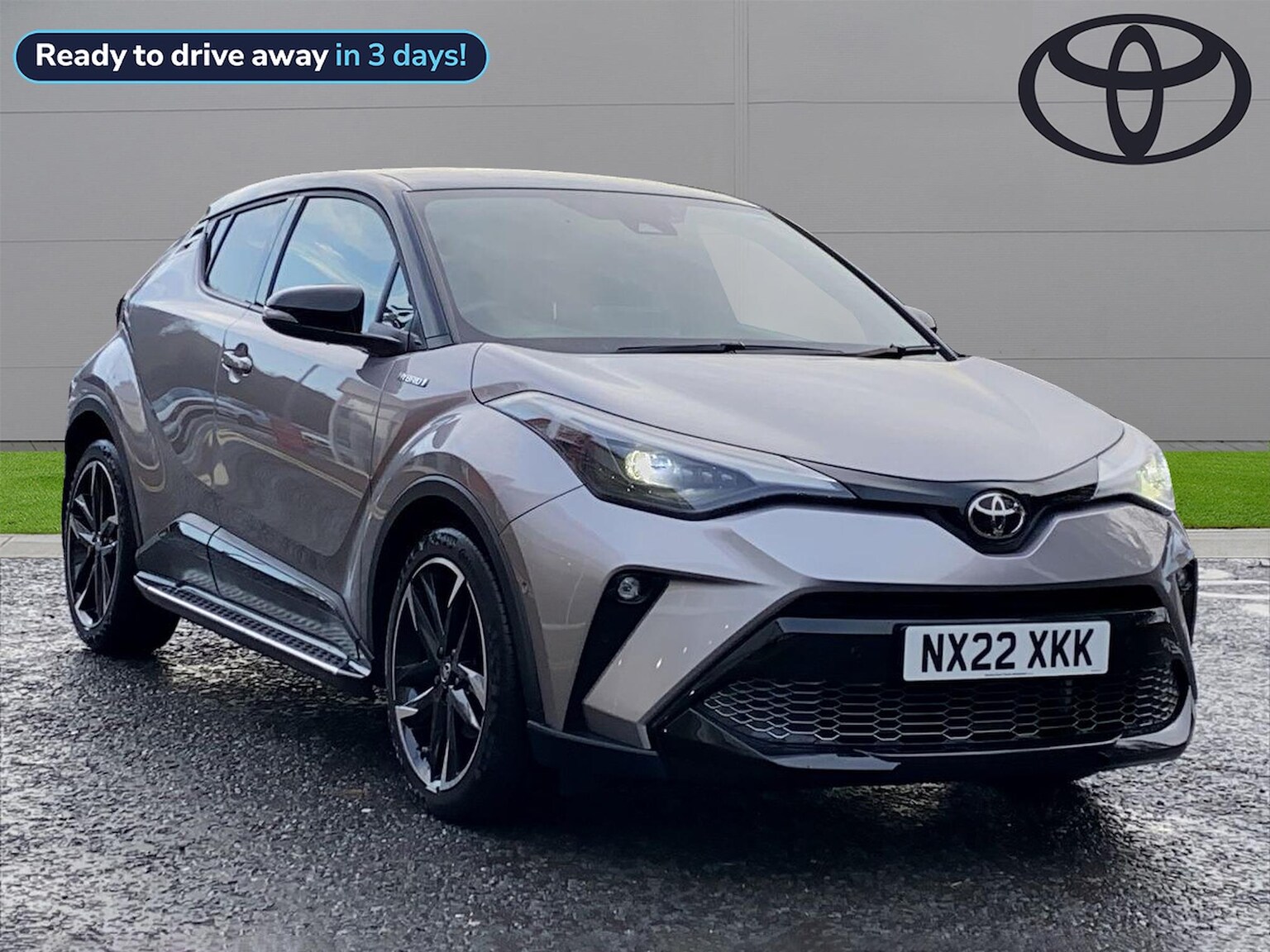 Main listing image - Toyota C-HR