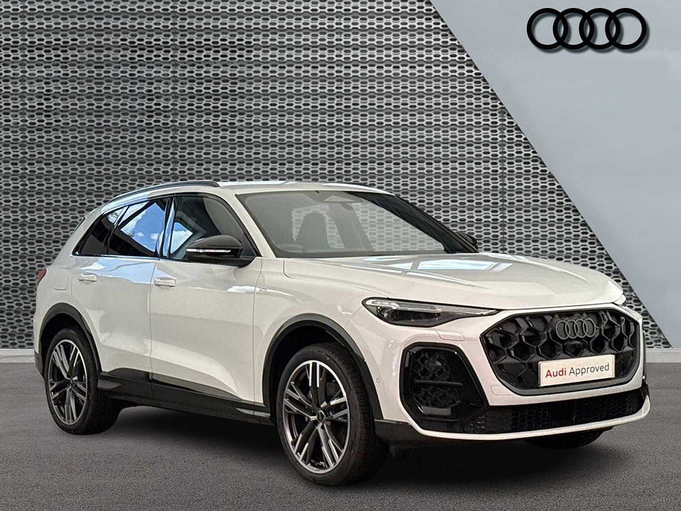 Main listing image - Audi Q5