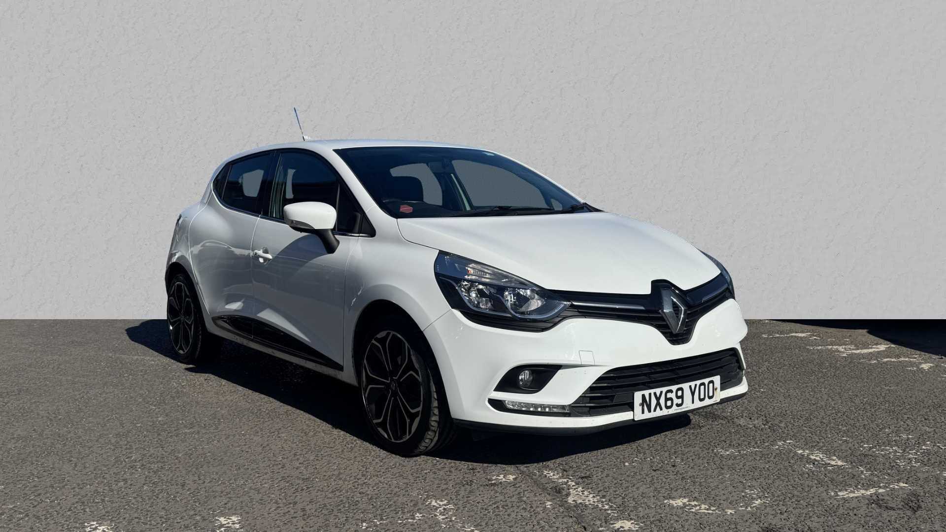 Main listing image - Renault Clio