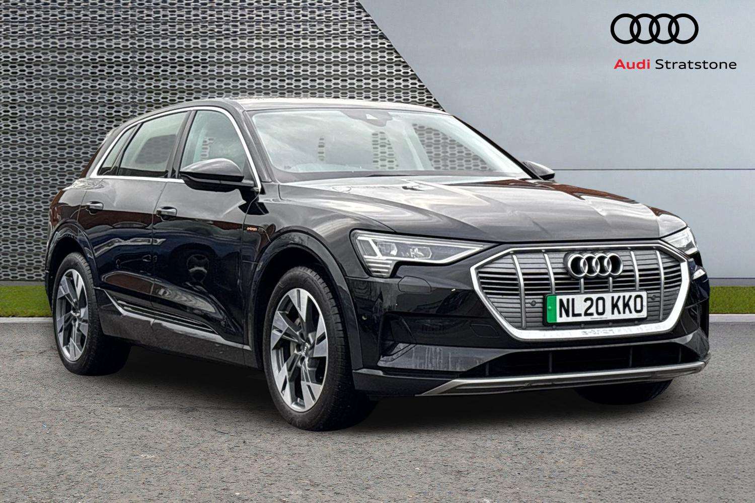Main listing image - Audi e-tron