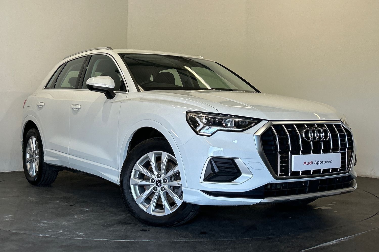 Main listing image - Audi Q3