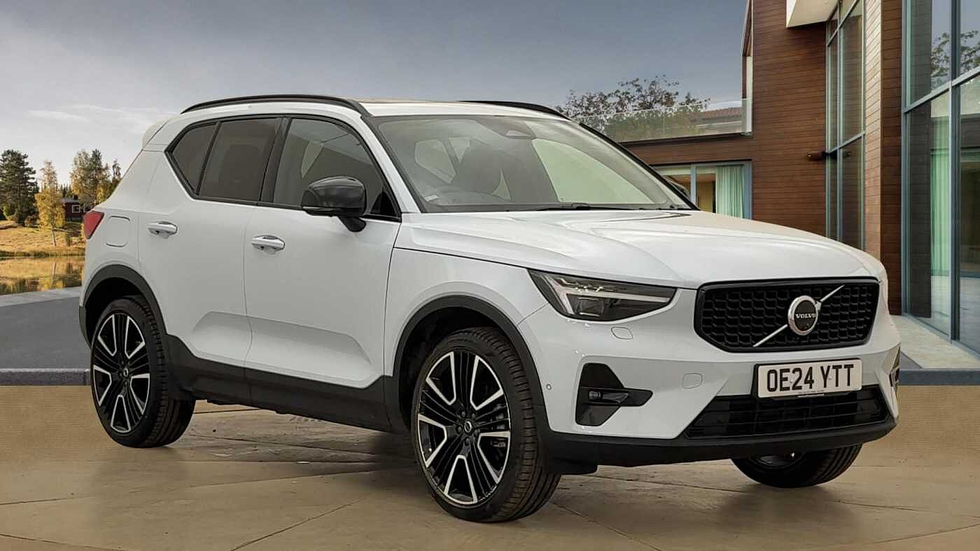 Main listing image - Volvo XC40