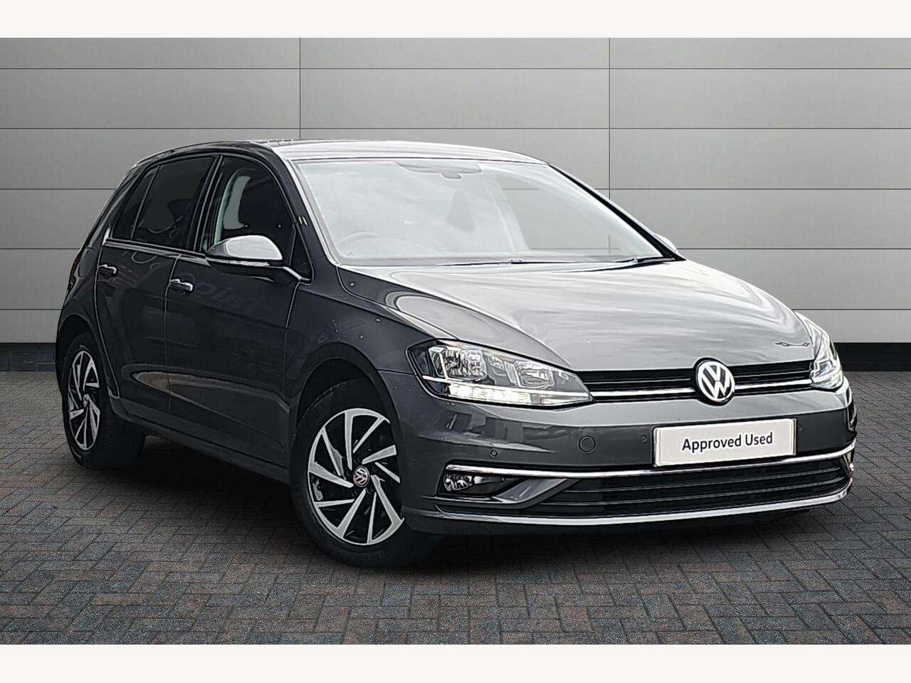 Main listing image - Volkswagen Golf