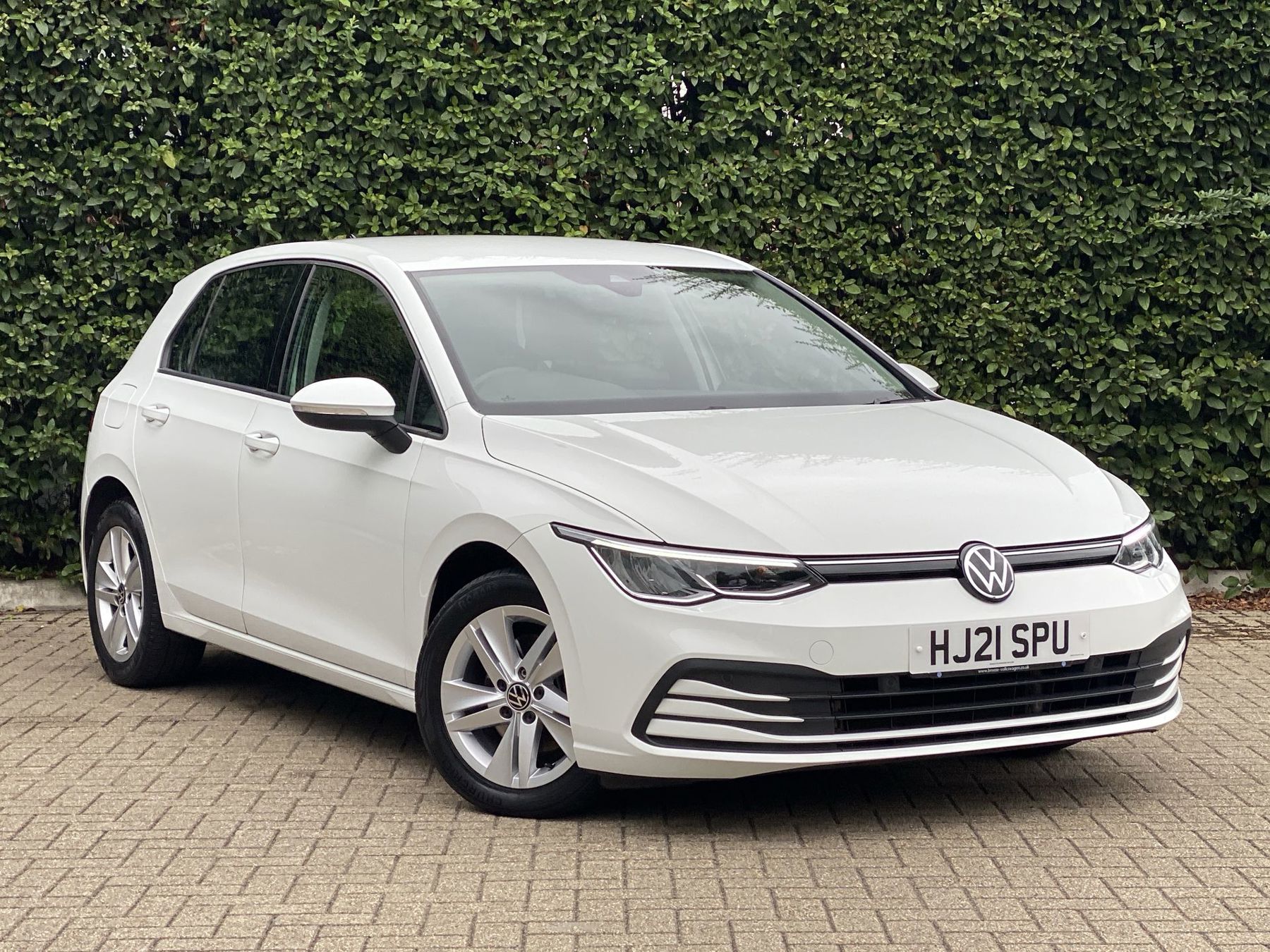 Main listing image - Volkswagen Golf