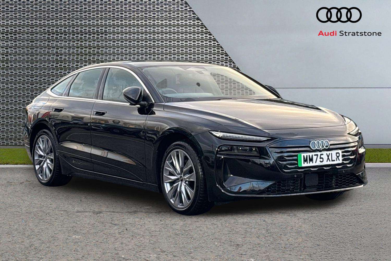 Main listing image - Audi A6