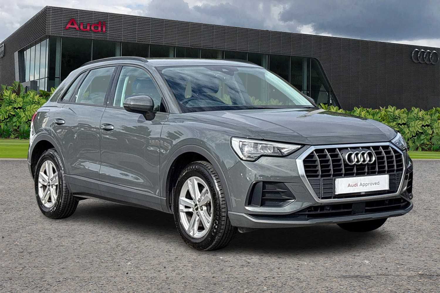Main listing image - Audi Q3