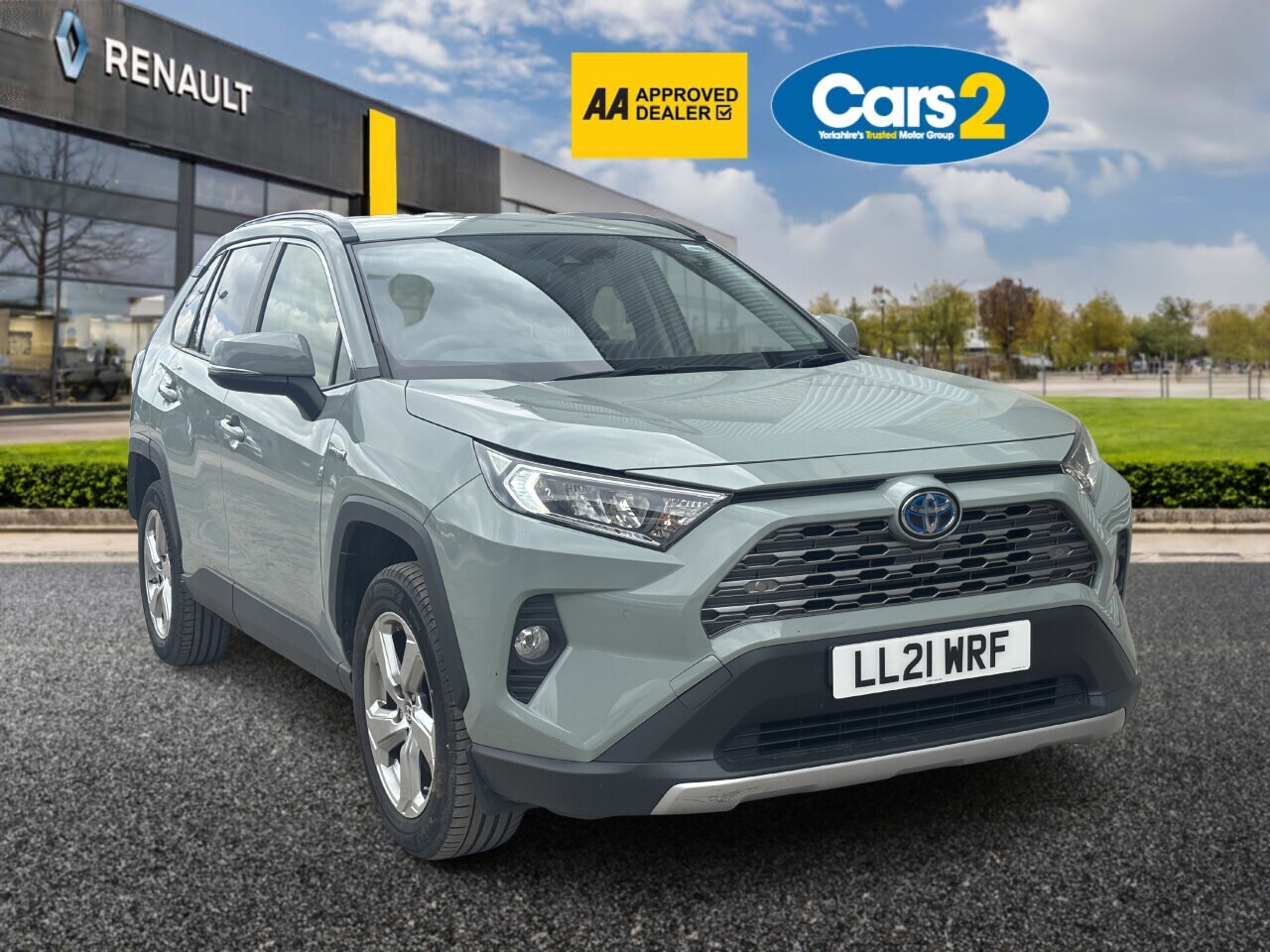 Main listing image - Toyota RAV4