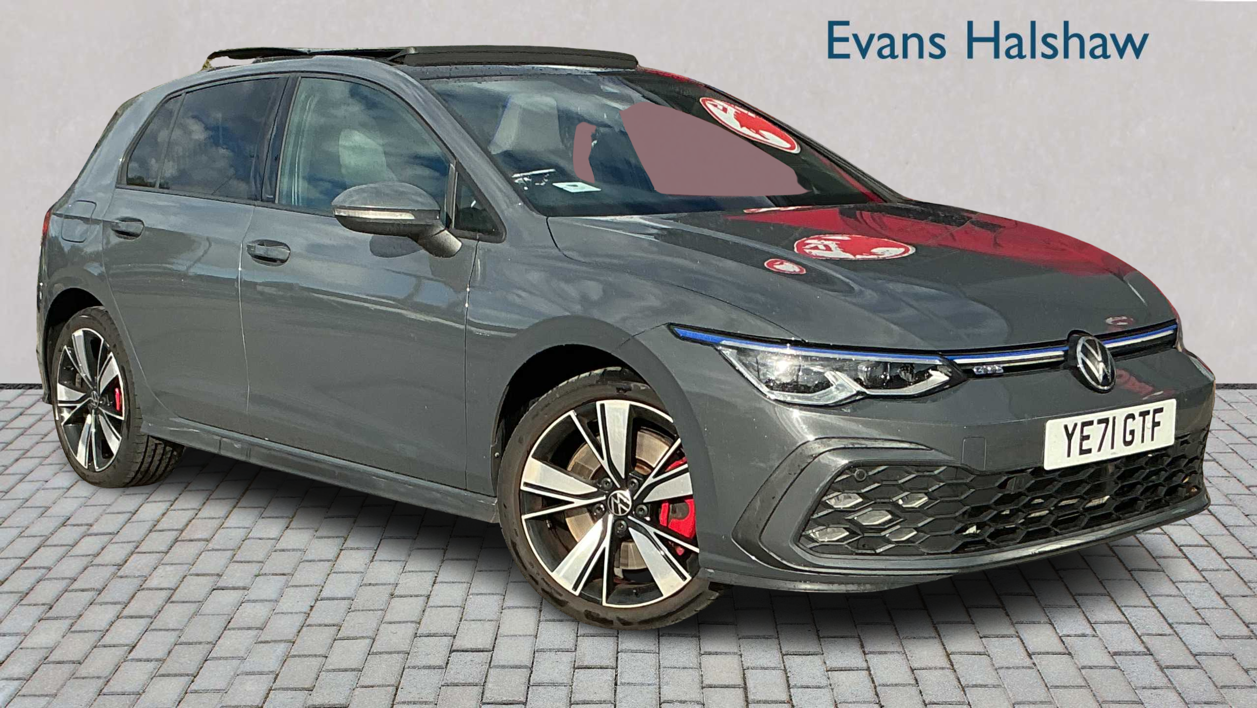 Main listing image - Volkswagen Golf GTE
