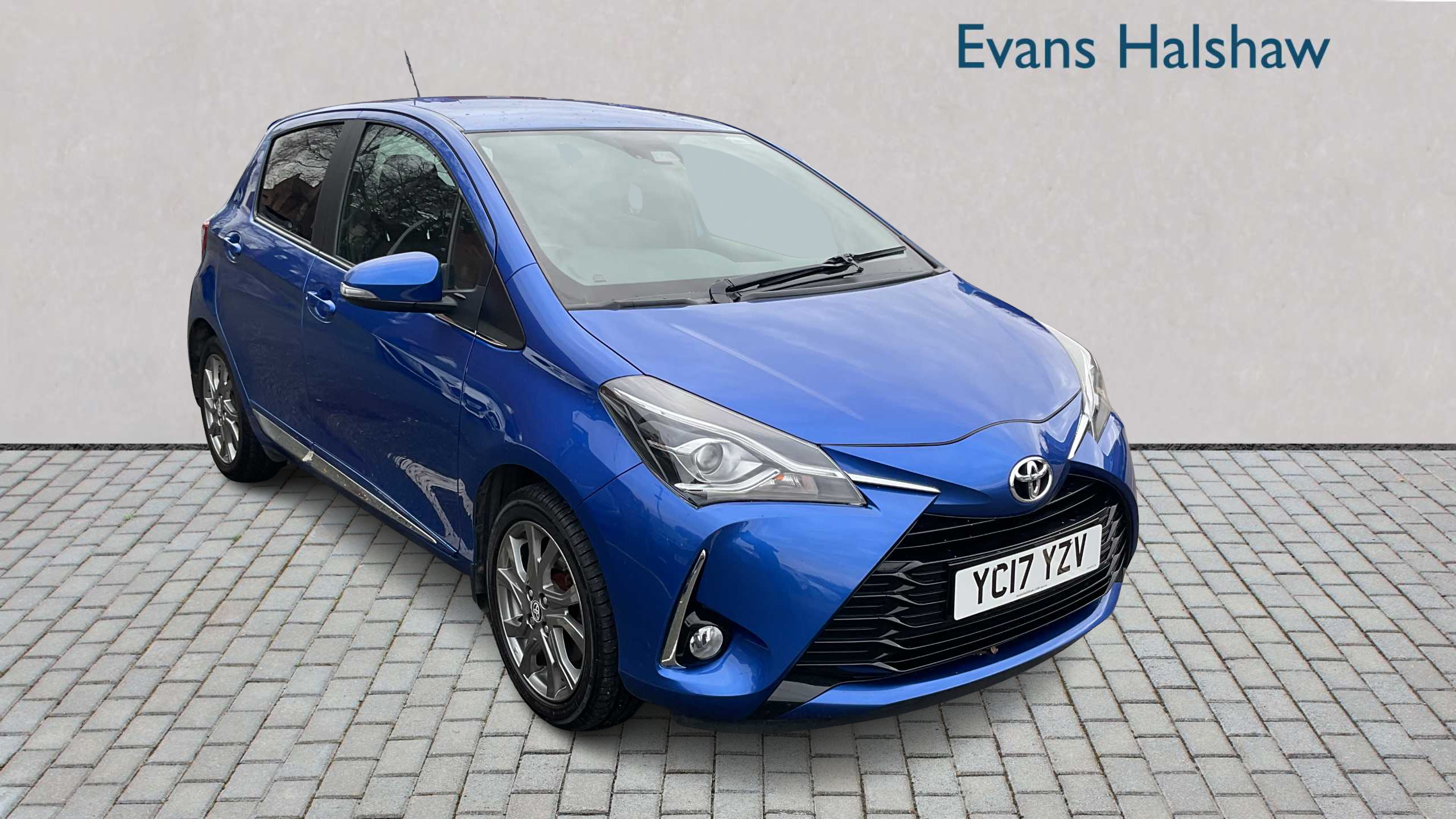 Main listing image - Toyota Yaris