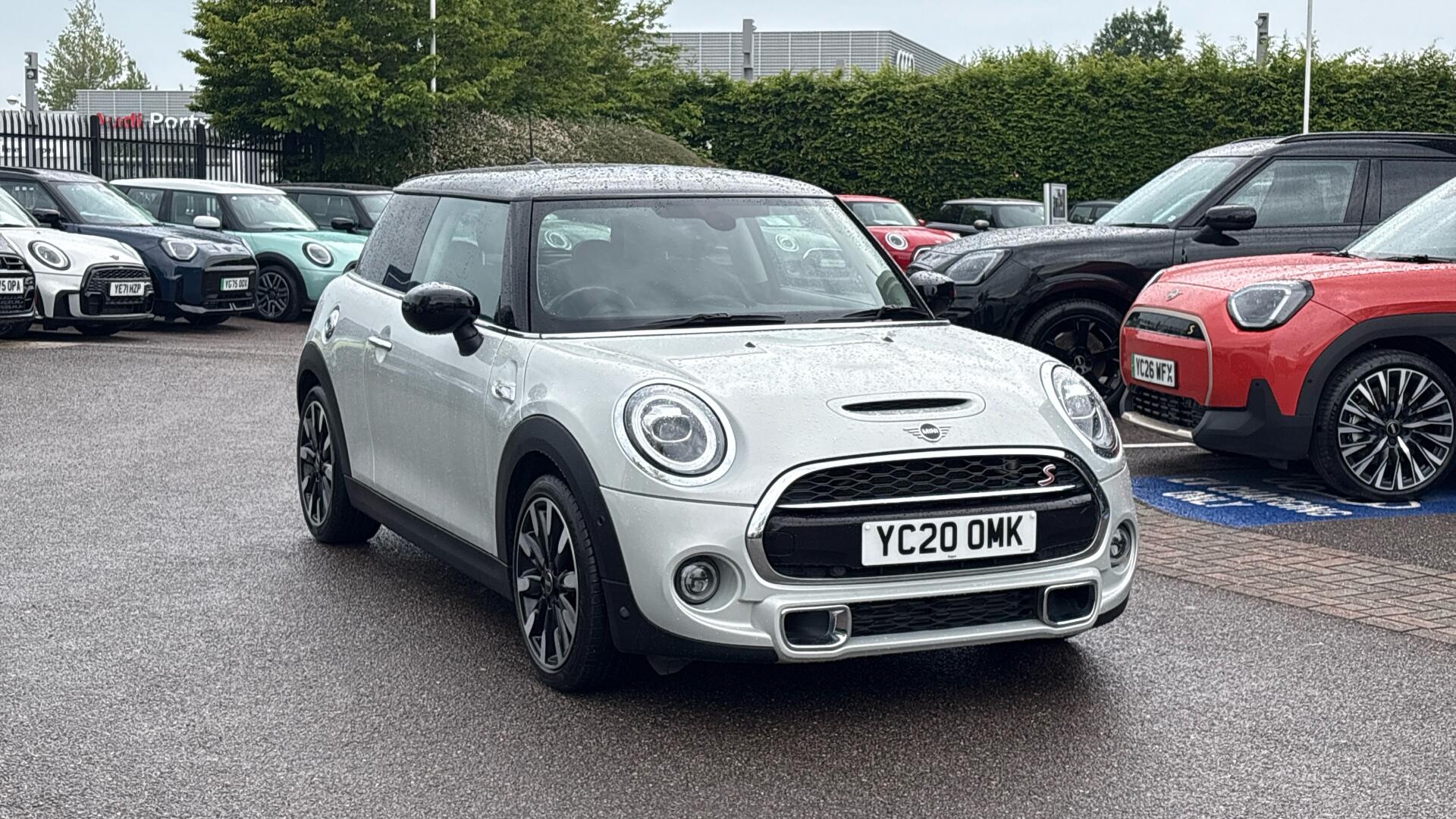 Main listing image - MINI Hatchback