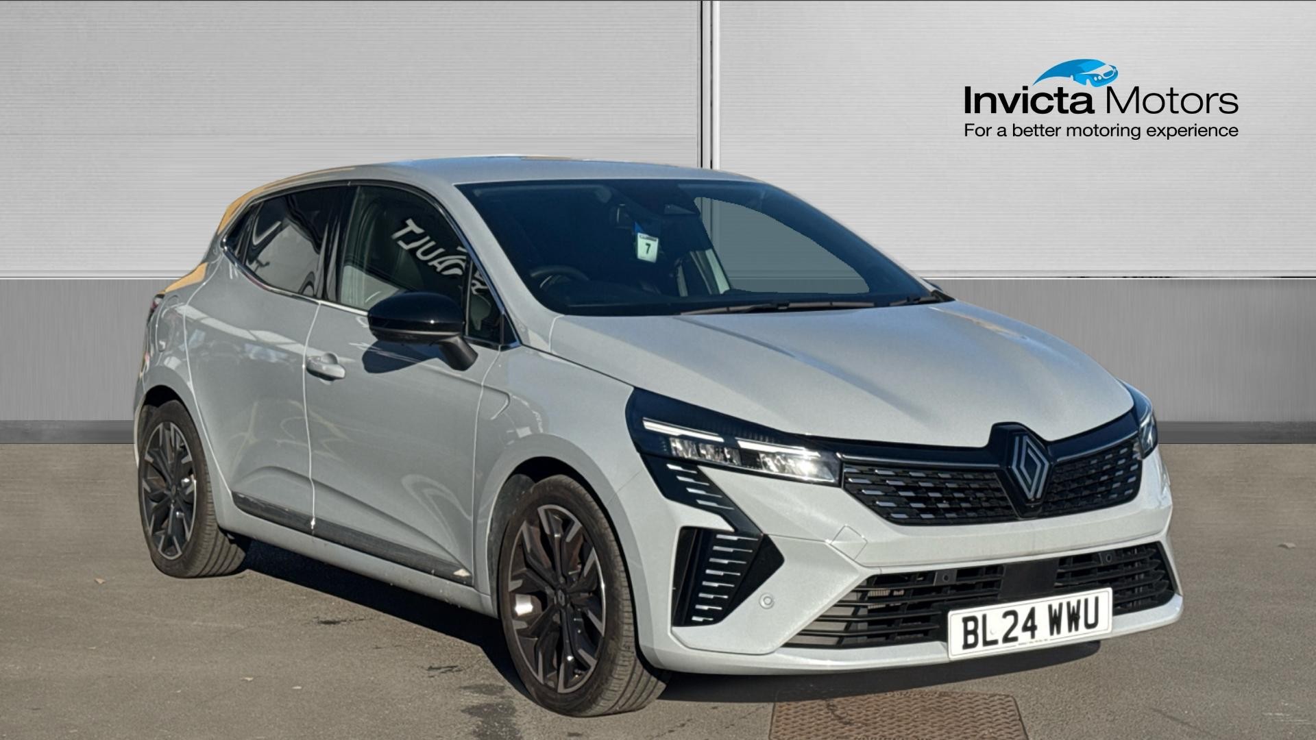 Main listing image - Renault Clio