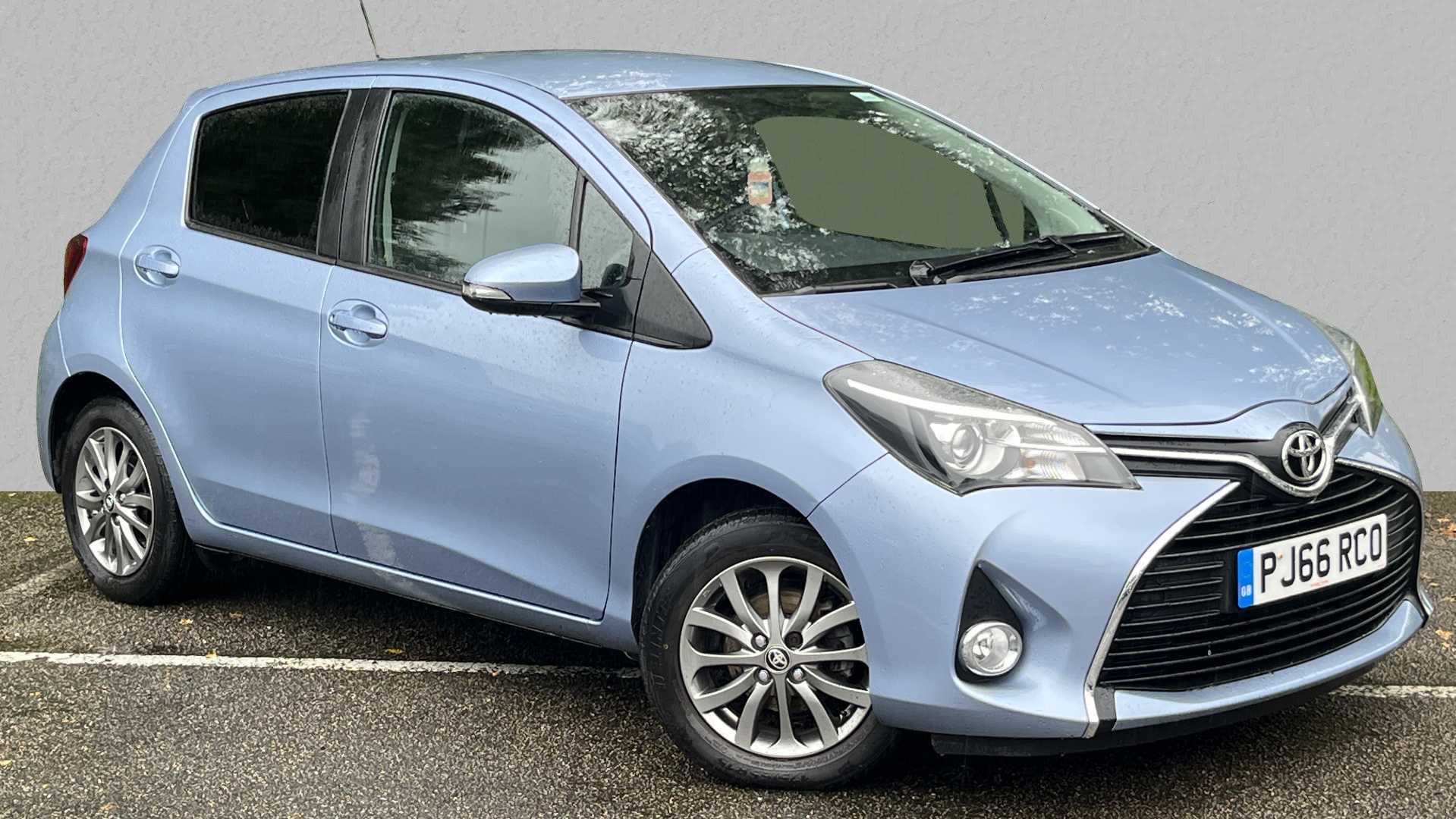 Main listing image - Toyota Yaris