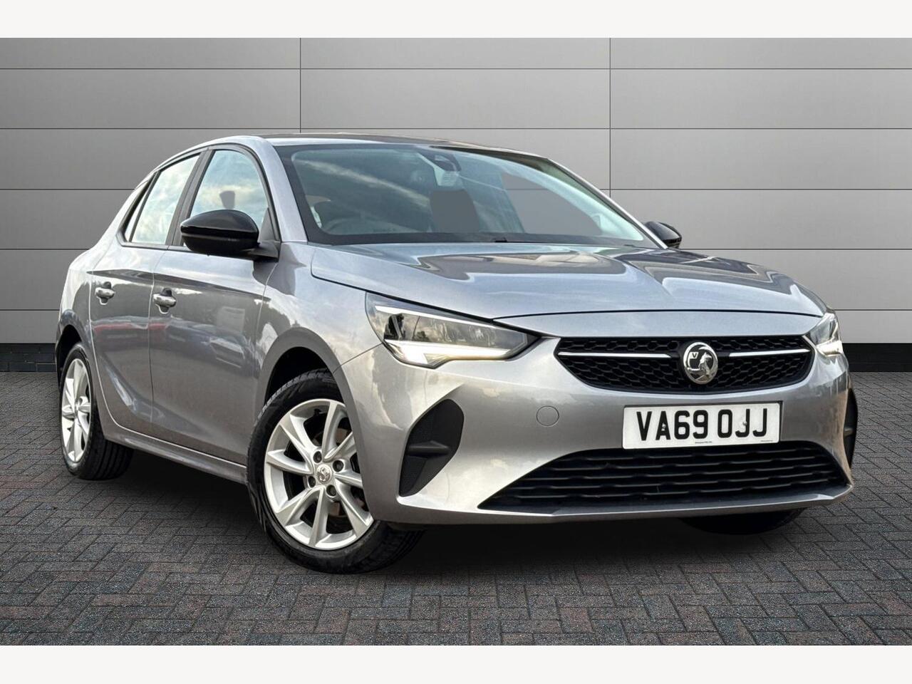 Main listing image - Vauxhall Corsa