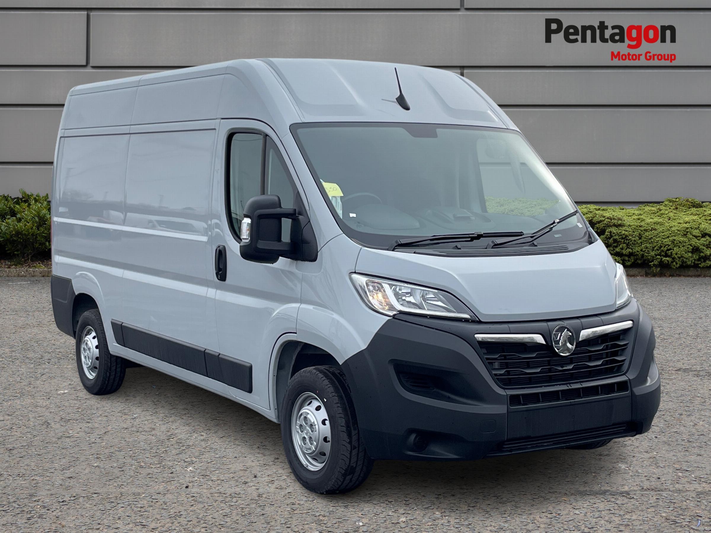 Main listing image - Vauxhall Movano