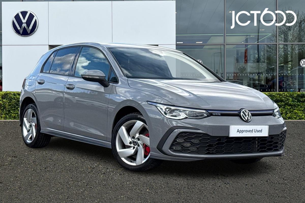 Main listing image - Volkswagen Golf GTE