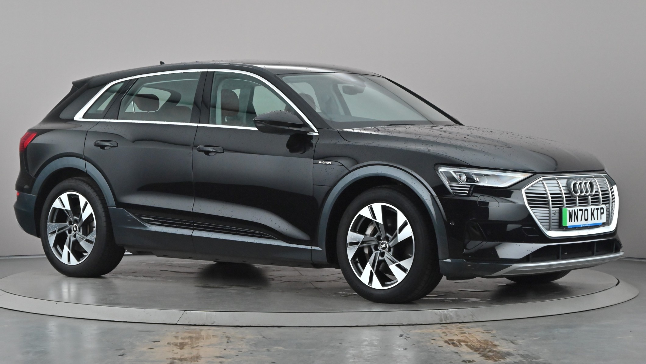 Main listing image - Audi e-tron