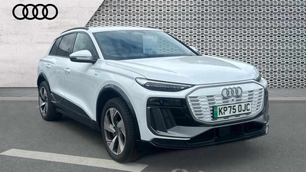 Main listing image - Audi Q6
