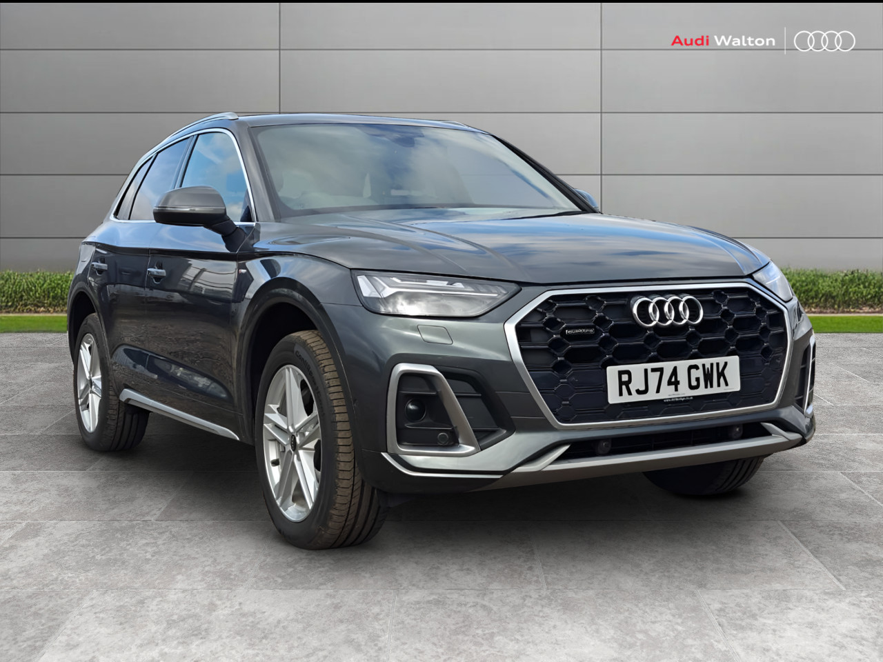 Main listing image - Audi Q5