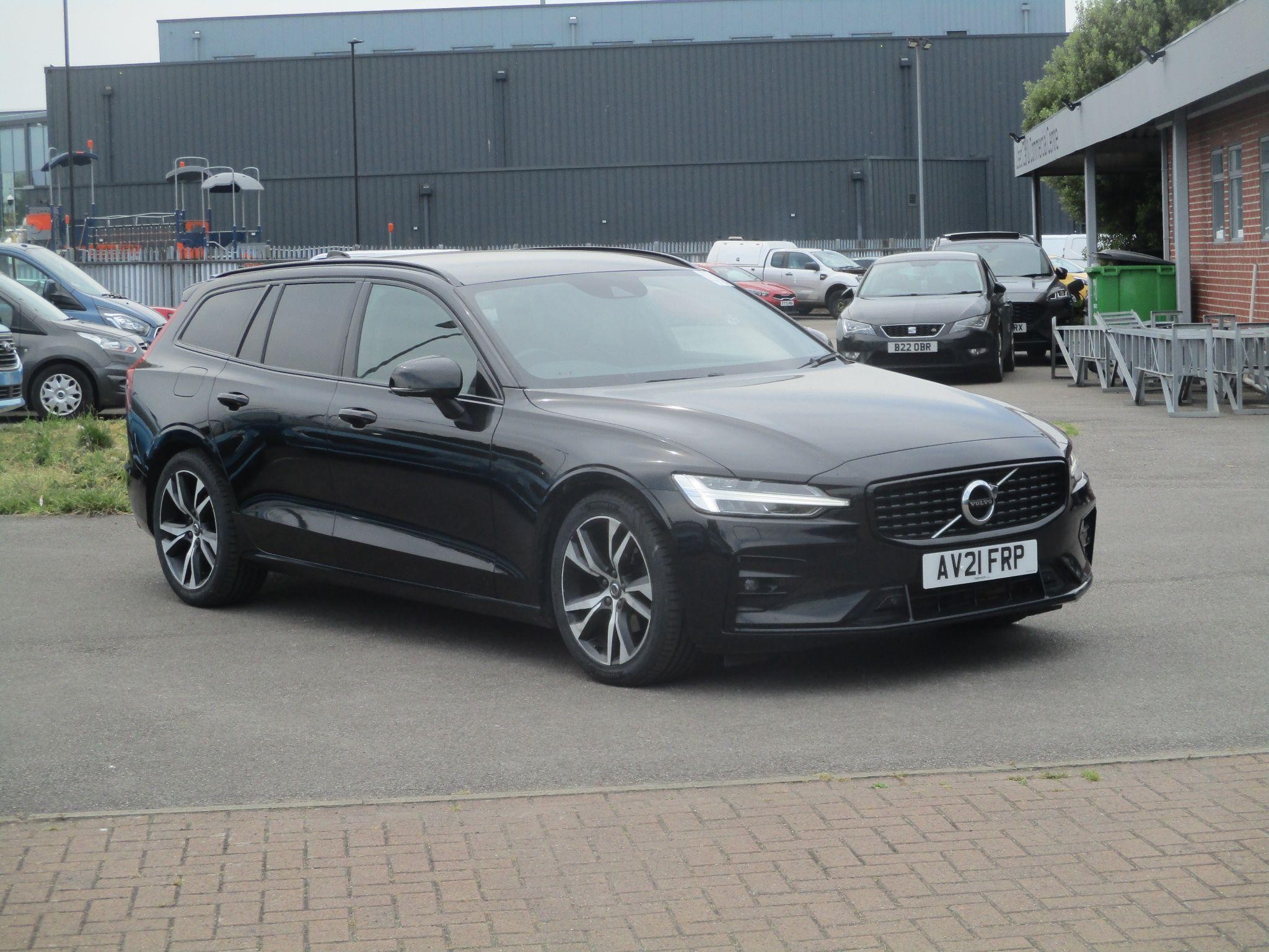 Main listing image - Volvo V60
