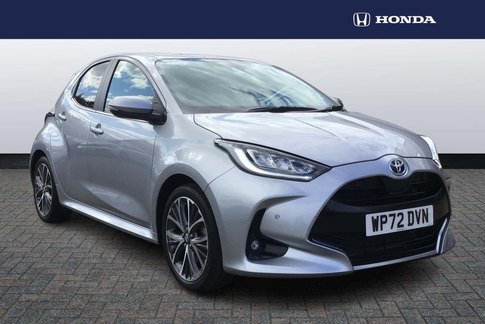 Main listing image - Toyota Yaris
