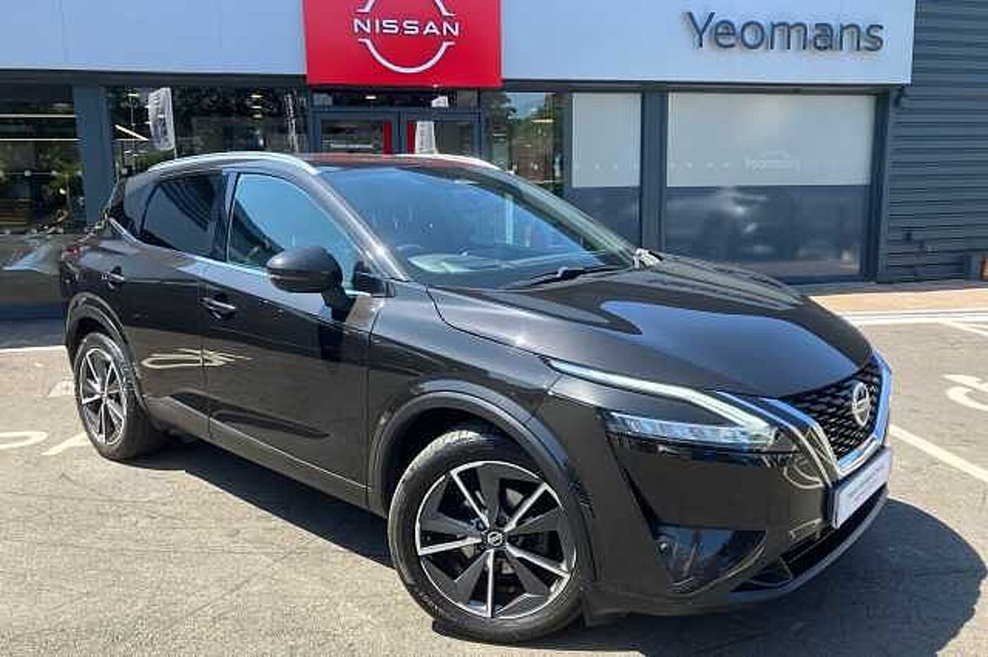 Main listing image - Nissan Qashqai