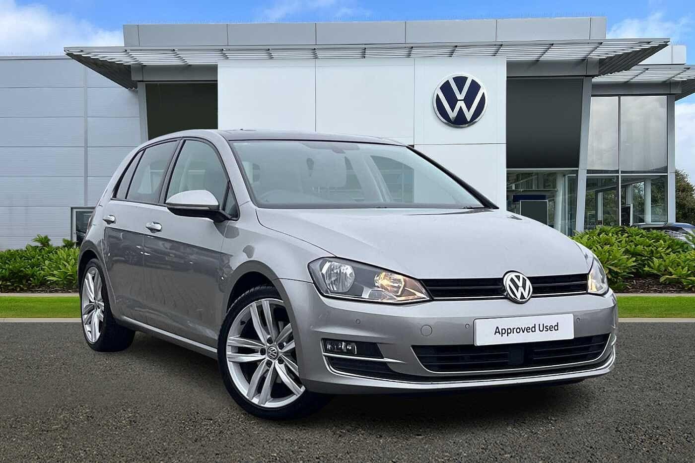 Main listing image - Volkswagen Golf