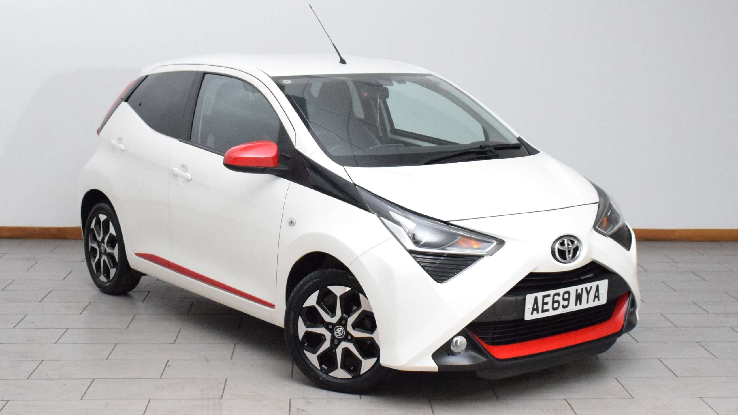 Main listing image - Toyota Aygo