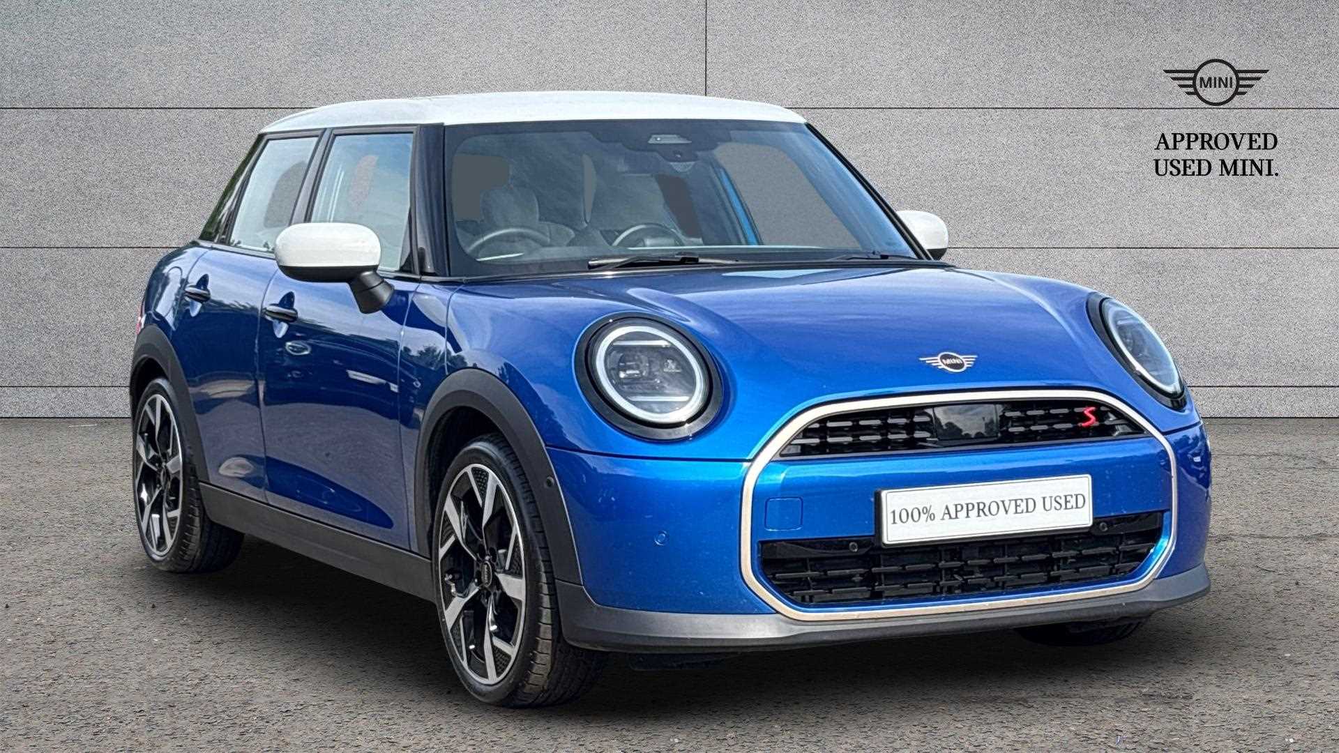 Main listing image - MINI Hatchback 5dr