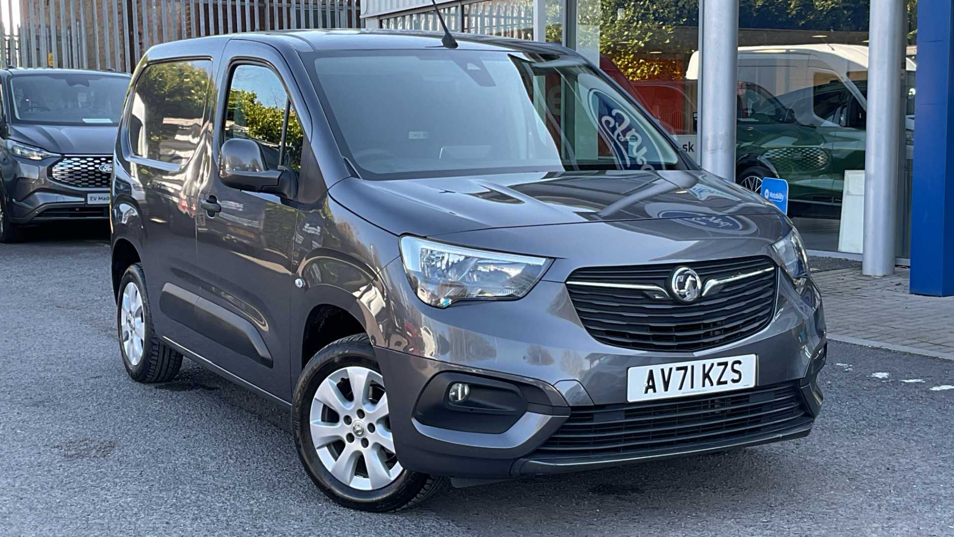 Main listing image - Vauxhall Combo Cargo