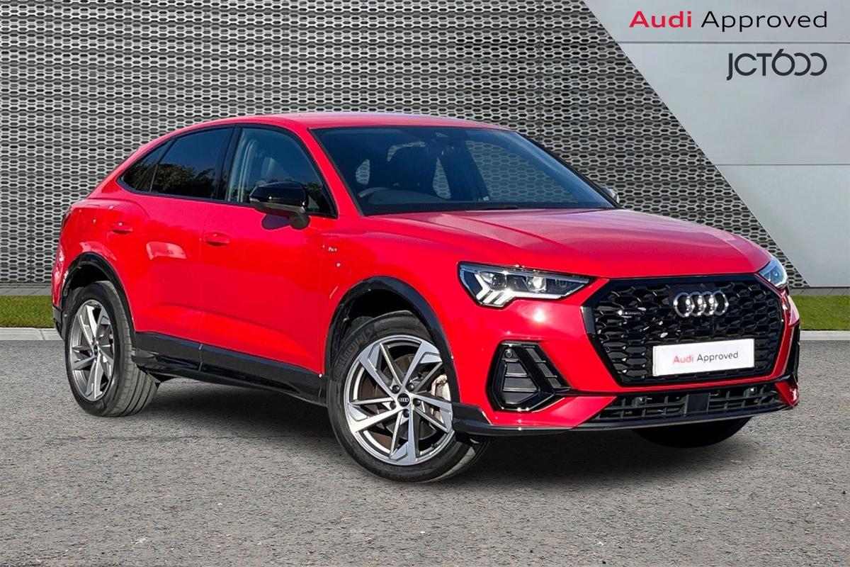 Main listing image - Audi Q3