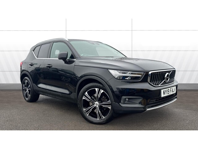 Main listing image - Volvo XC40