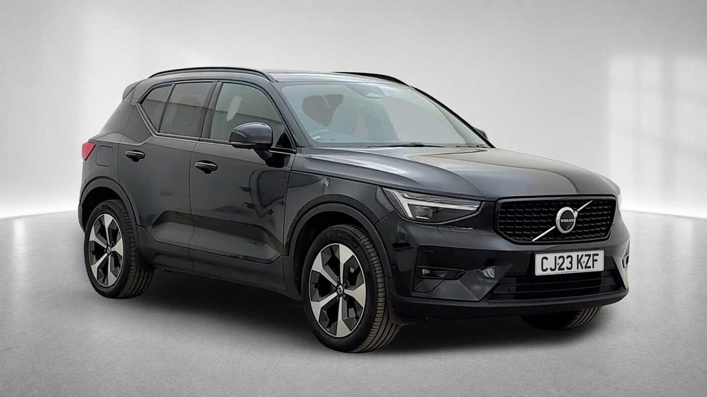 Main listing image - Volvo XC40