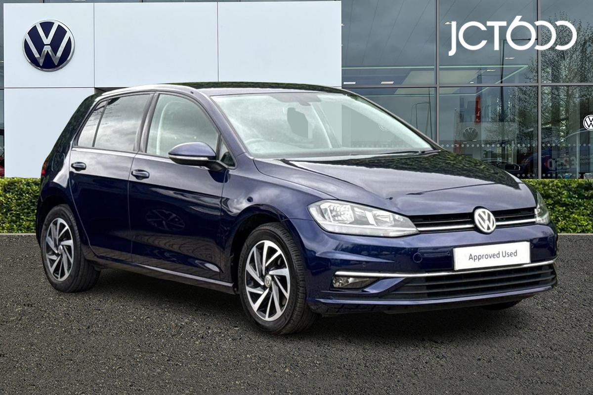 Main listing image - Volkswagen Golf
