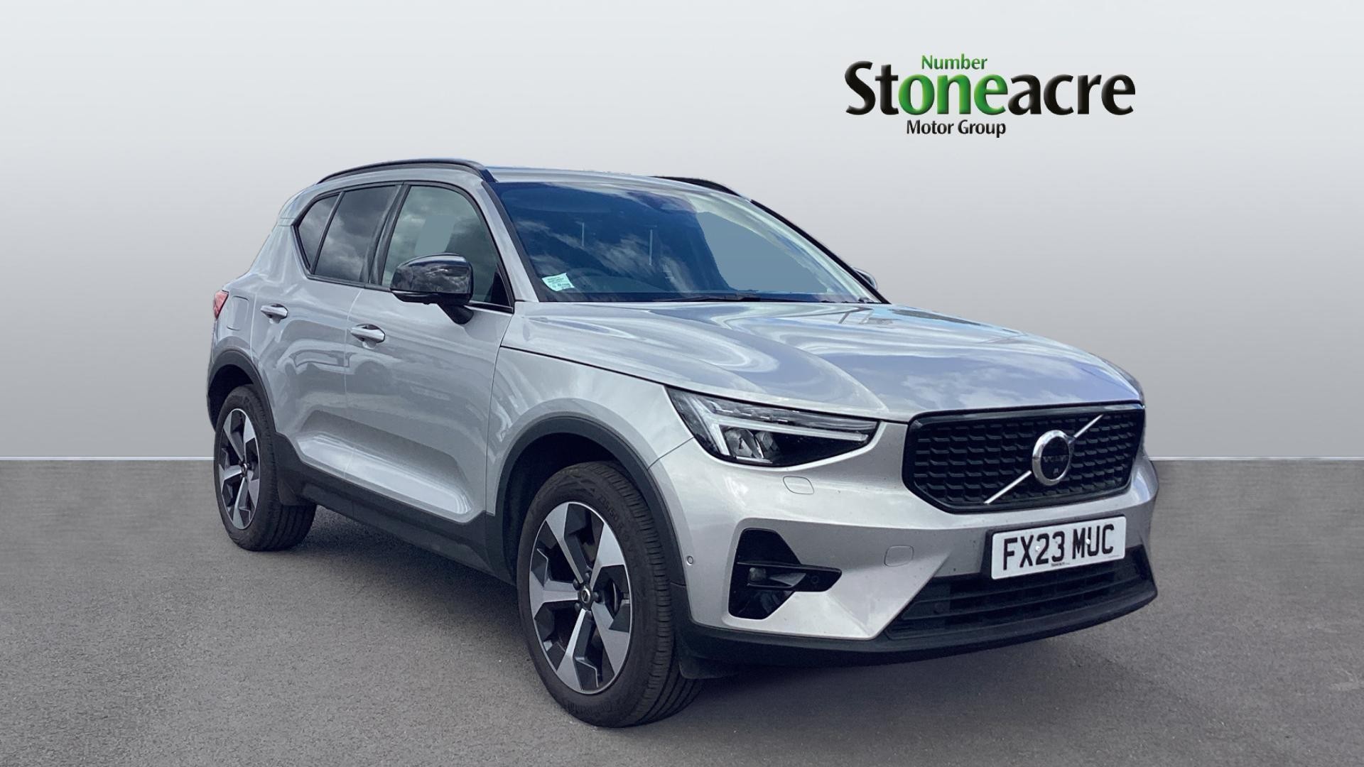 Main listing image - Volvo XC40