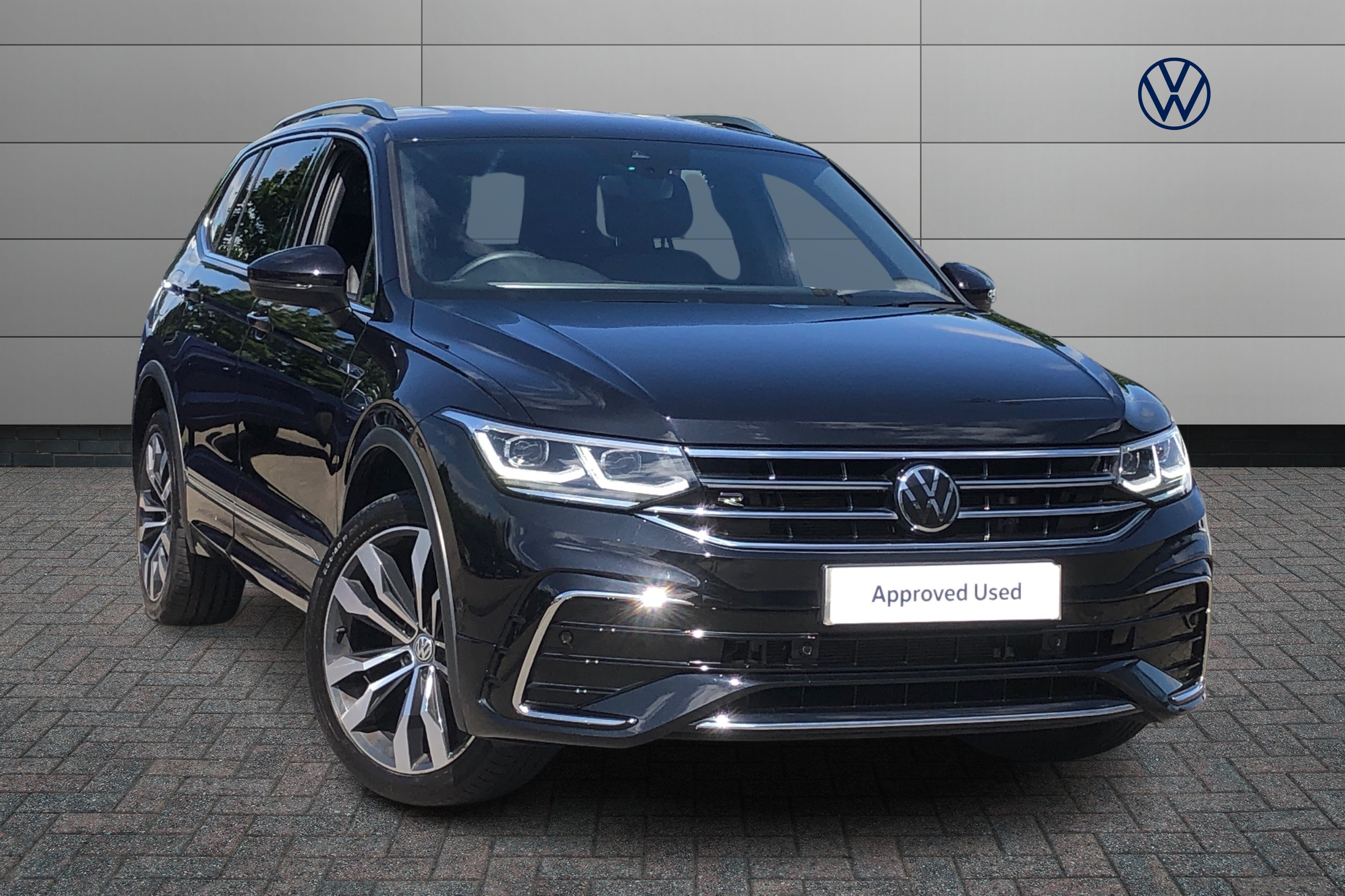 Main listing image - Volkswagen Tiguan Allspace