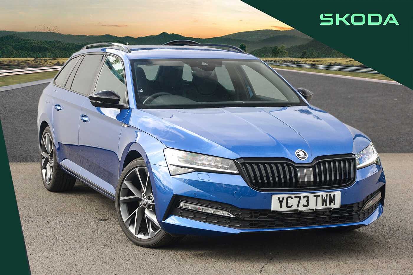 Main listing image - Skoda Superb Estate